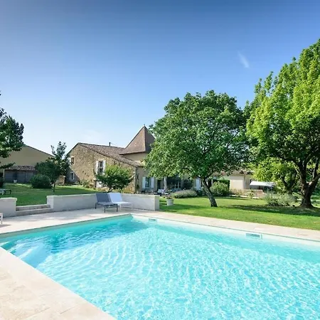 Maison Des Quatre Saisons 住宿加早餐酒店 4*