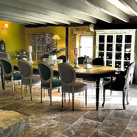 Bed & Breakfast Maison Des Quatre Saisons 4*