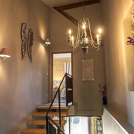 Bed & Breakfast Maison Des Quatre Saisons 4*