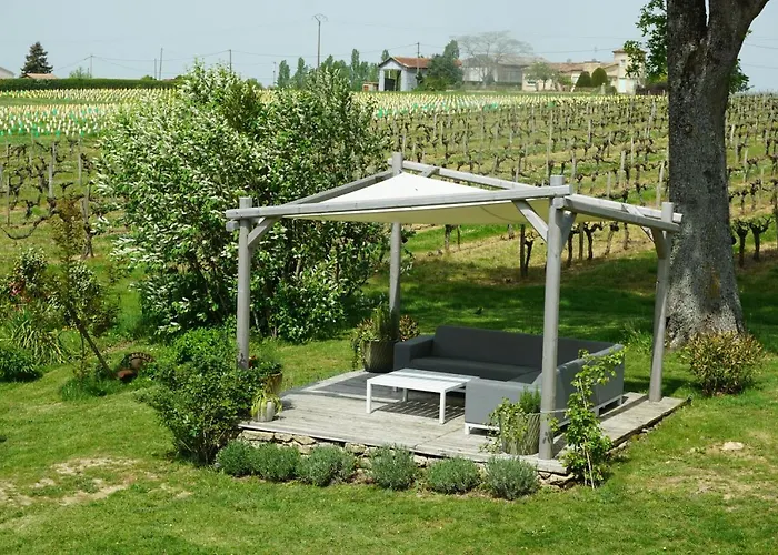 Maison Des Quatre Saisons 4*