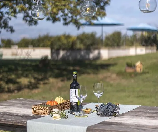 Maison Des Quatre Saisons 住宿加早餐酒店