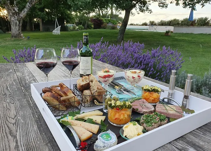 Maison Des Quatre Saisons Nocleg ze śniadaniem Les Esseintes